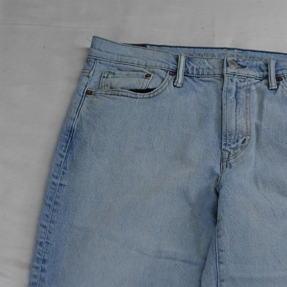 American Eagle 32 x 34 Loose Tapered Light Stonewash Flex Denim Jeans - Picture 2 of 5
